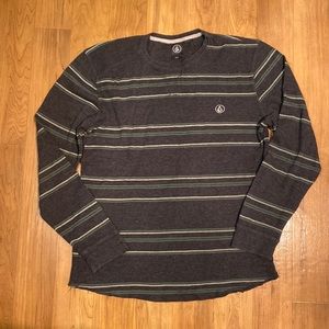 Volcom XL gray striped long sleeve shirt